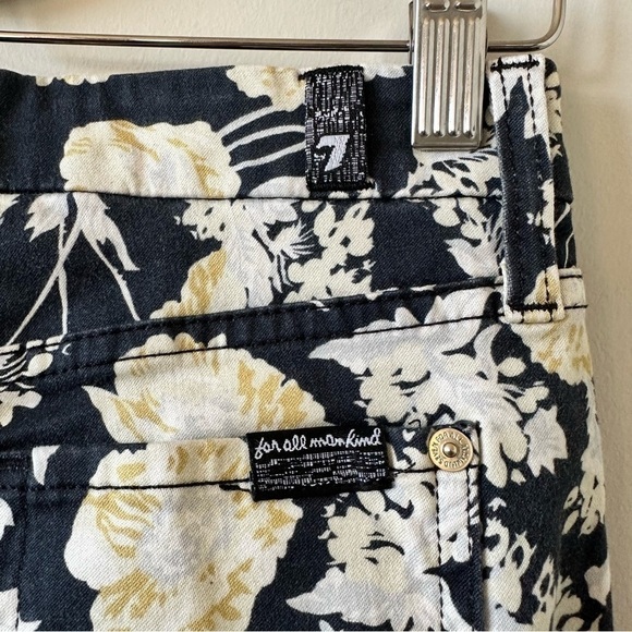 7 For All Mankind-Floral Soft Denim Jeans (Size:26) - Picture 9 of 10